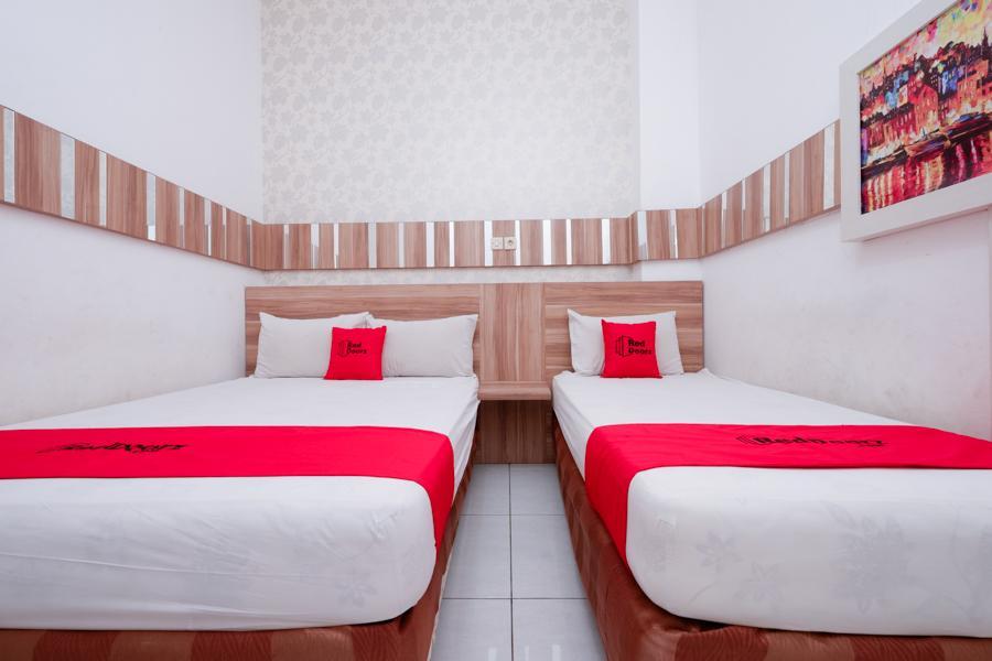 Reddoorz Near Plaza Simpang Lima Hotel Semarang Exterior photo