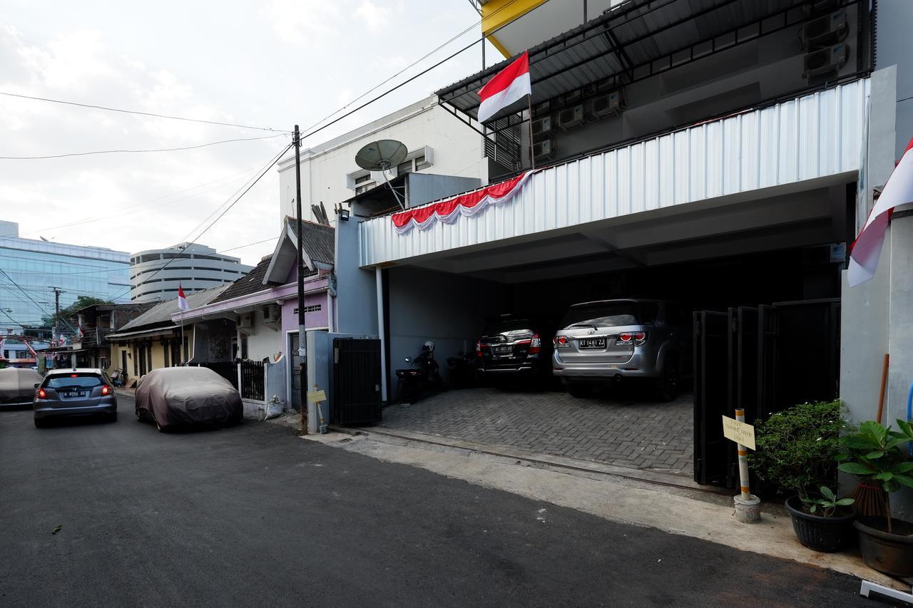 Reddoorz Near Plaza Simpang Lima Hotel Semarang Exterior photo