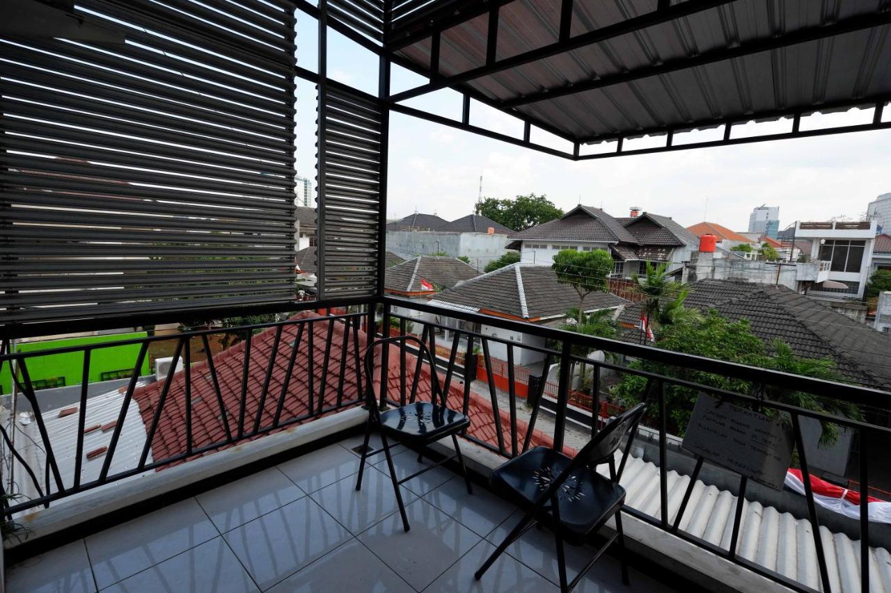 Reddoorz Near Plaza Simpang Lima Hotel Semarang Exterior photo